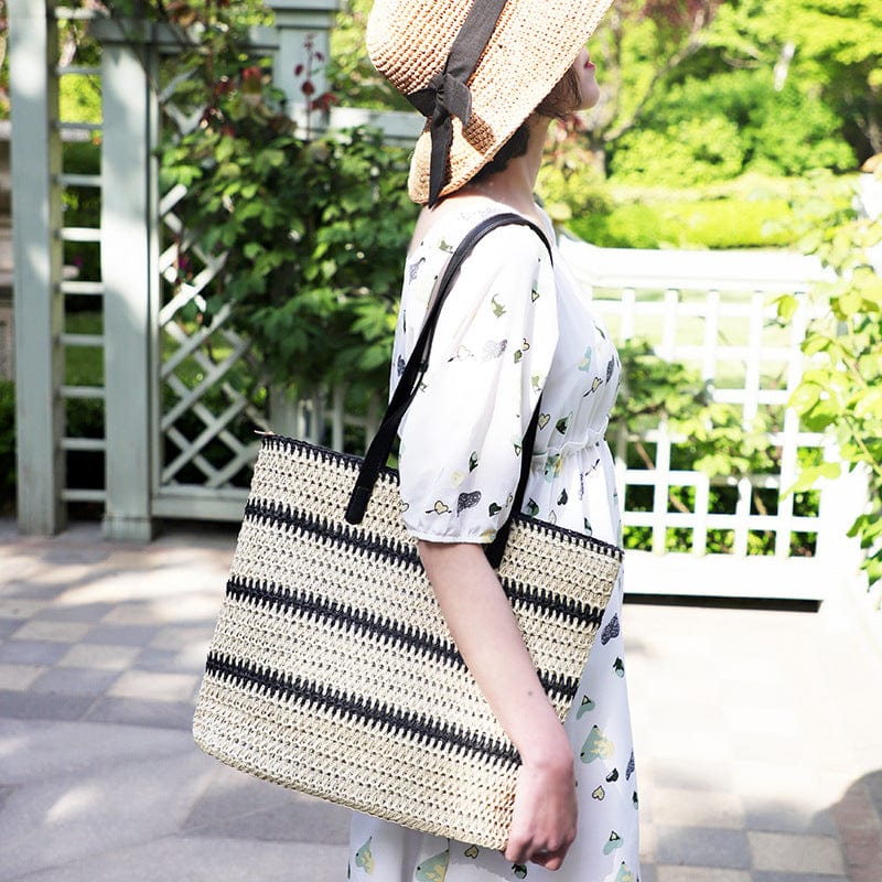 Stripped Summer Straw Bag