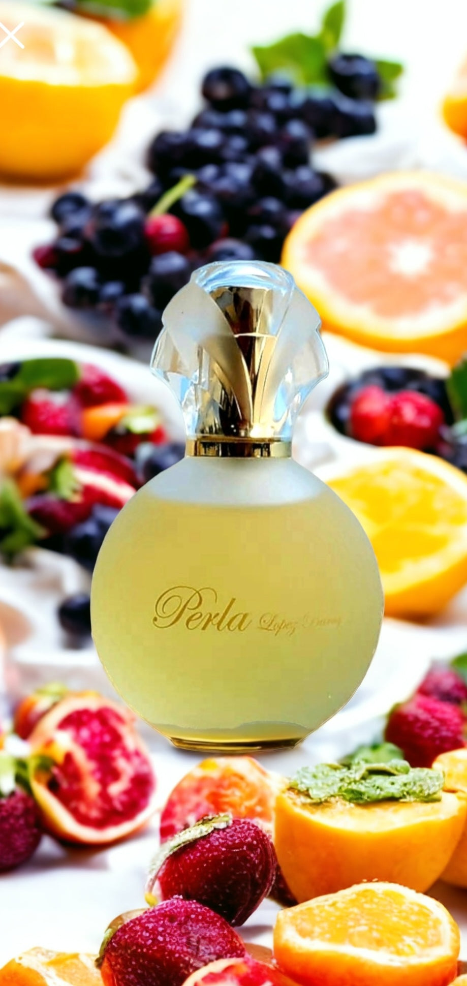 Perla López Baray Signature Scented Eau de Parfum Spray is a sheer floral-citrus bouquet with top notes of Mandarin and Lemon, middle notes of Freesia, Mimosa and Jasmine and bottom notes of Sandalwood and Oakmoss
